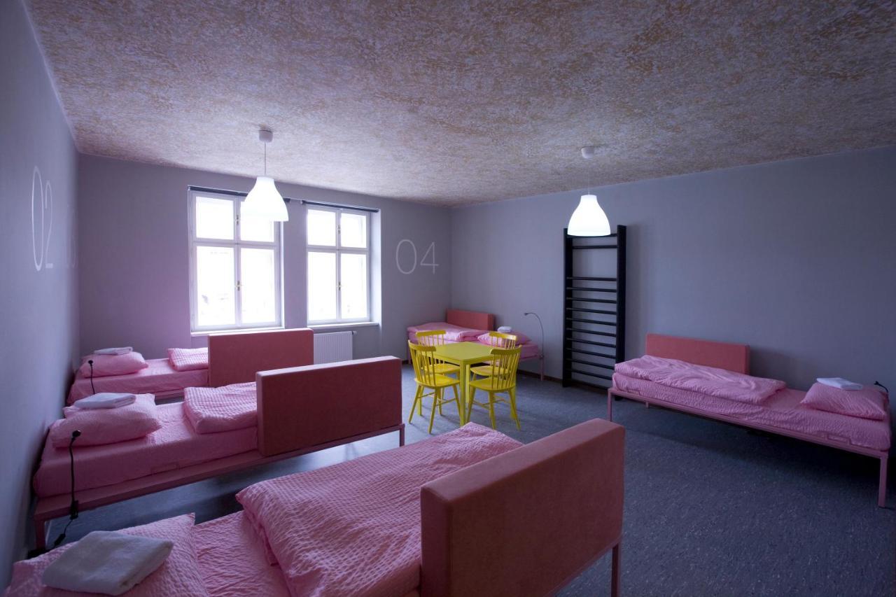 Hostel U Zlateho Kohouta Kroměříž Kültér fotó