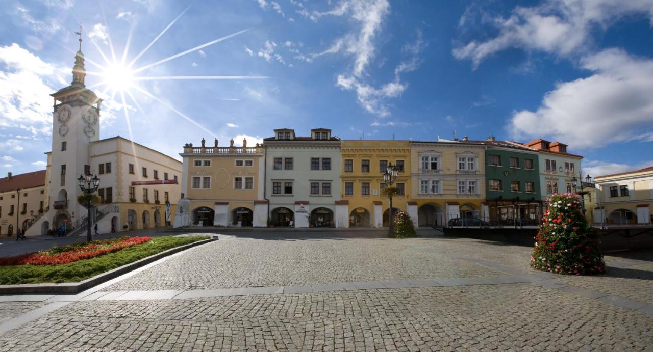 Hostel U Zlateho Kohouta Kroměříž Kültér fotó